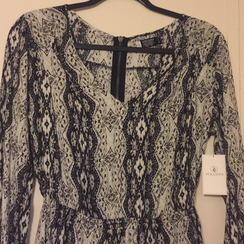 Volcom Romper - Picture 2 of 6